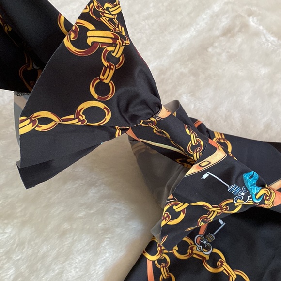 NWT “Two Hearts” Chainlink Print Top with Ruffles in Sleeves Size Plus 1X - Picture 11 of 14